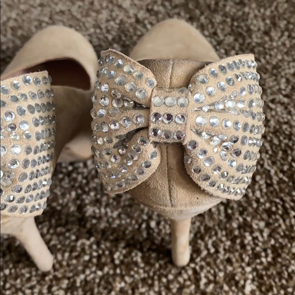 Steve Madden Nude Suede Heels - Picture 3 of 8
